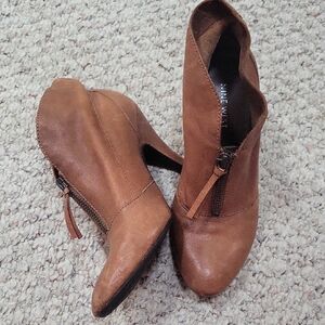 Nine West Tan Ankle Booties